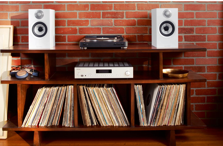 Център Bowers & Wilkins HTM72 S2 1